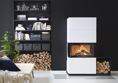 Contura i51 versión blanca con estante de almacenamiento de madera