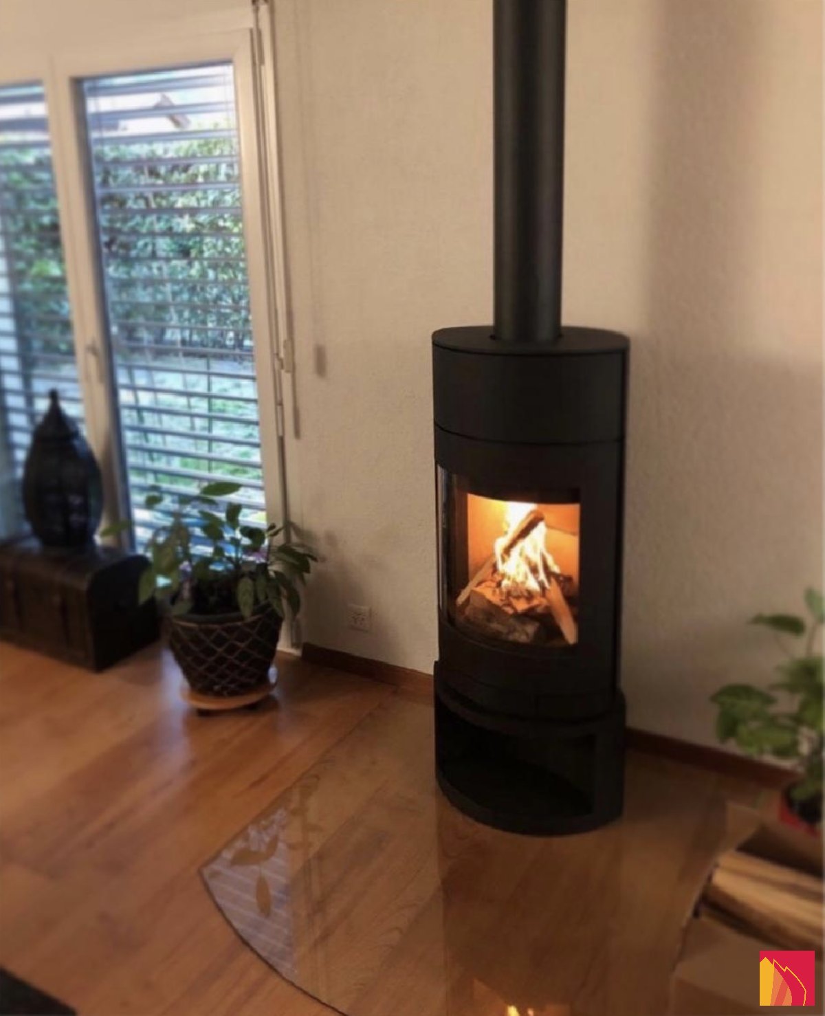 Estufa de leña Skantherm Emotion M - Carron-Lugon