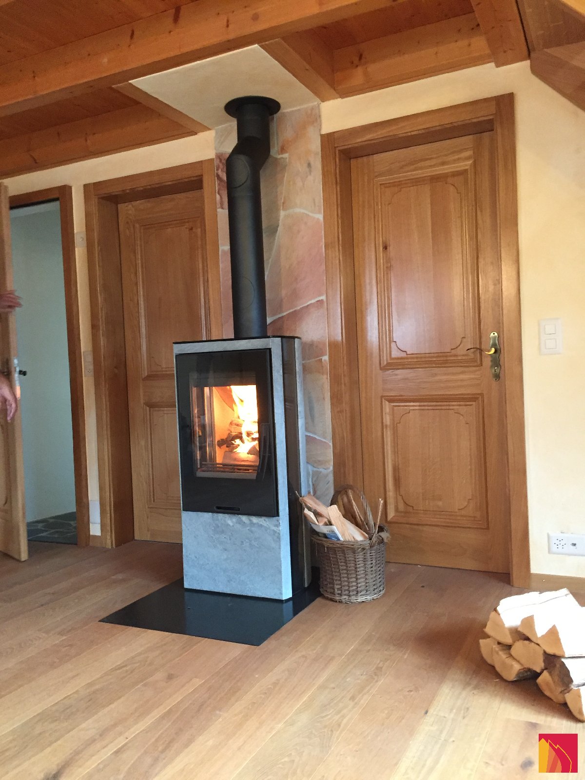 Estufa de leña Contura 35T versión baja - Carron-Lugon