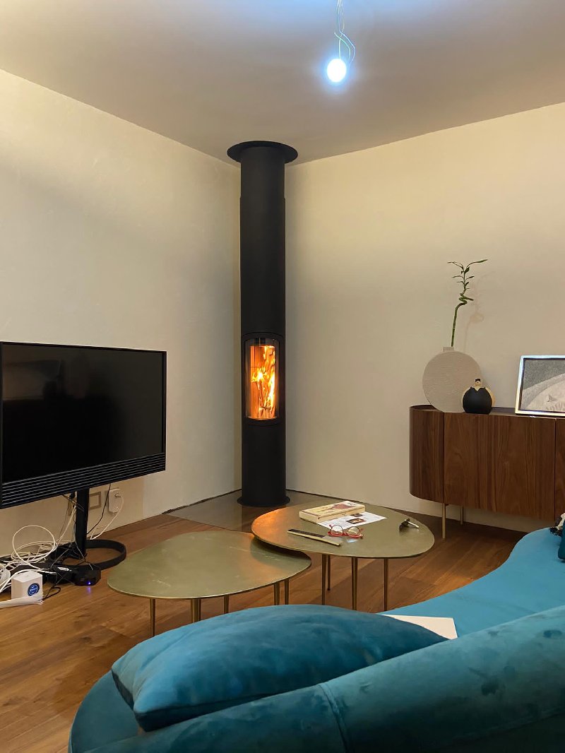 Focus Slimfocus fireplace on stand - Carron-Lugon