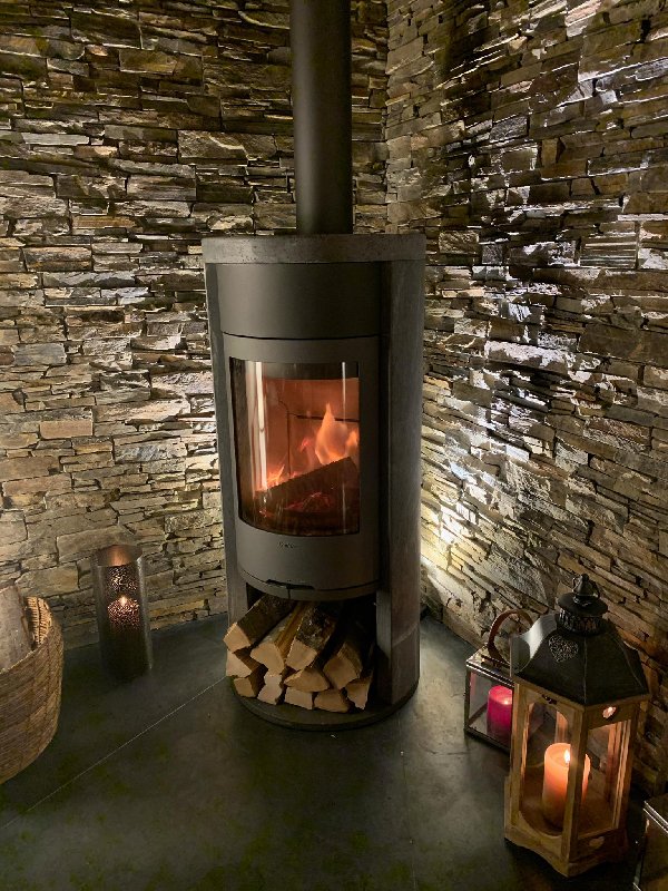 Contura 620T Wood Stove - Carron-Lugon