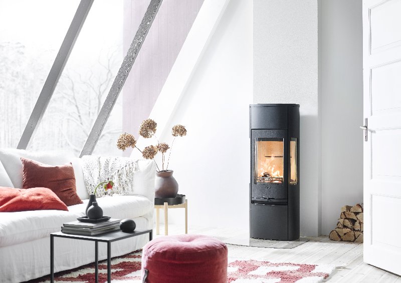 Contura 896 schwarz - Tür aus Gusseisen, Deckplatte aus lackiertem Aluminium