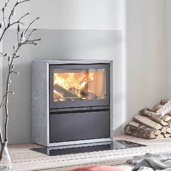 Contura 320T avec porte en fonte