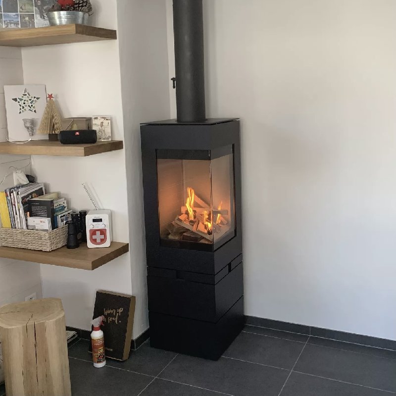 Wood-burning stove Skantherm Elements 400 angle - Carron-Lugon