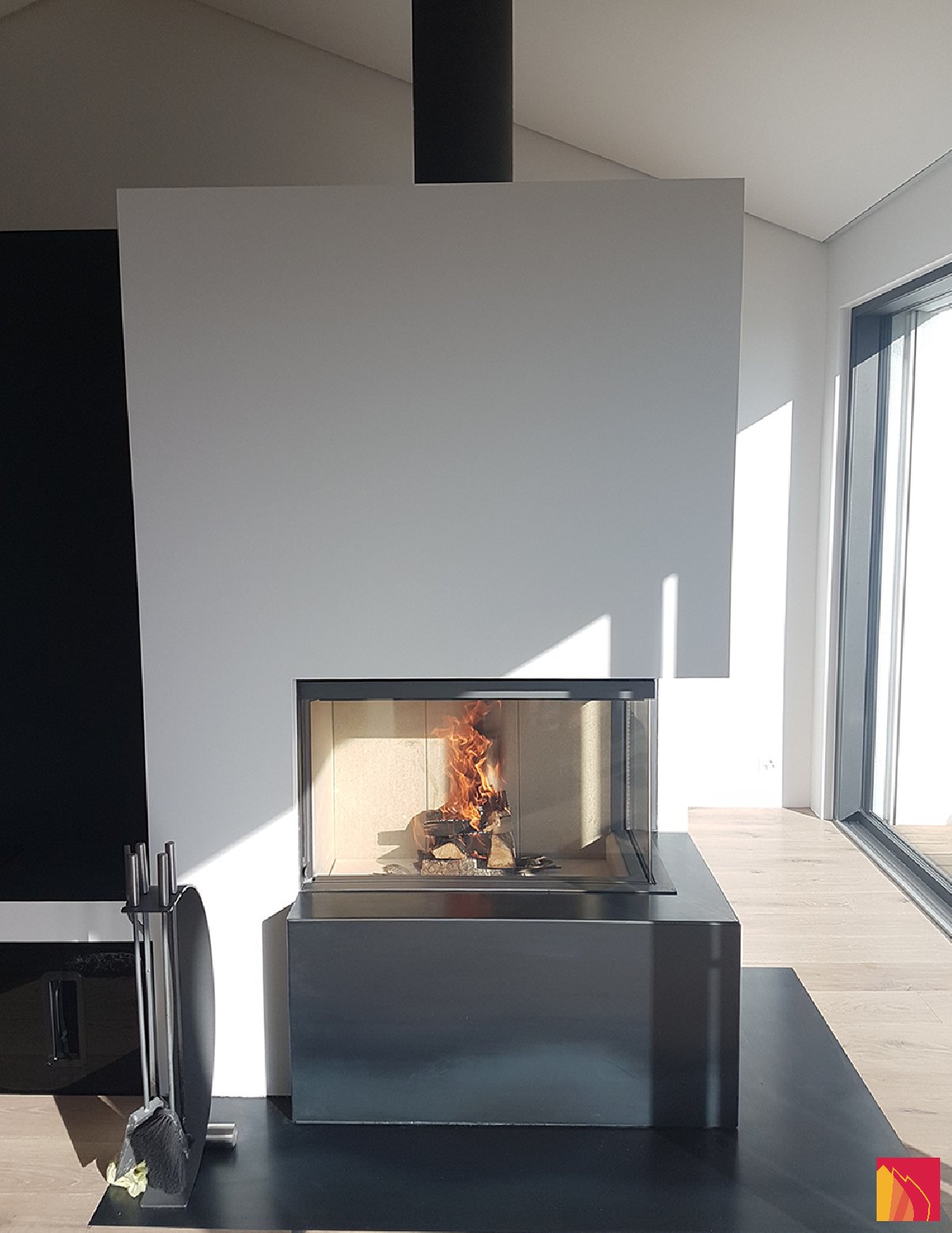 Chimenea con ventana lateral Attika Pure 90 - Carron-Lugon